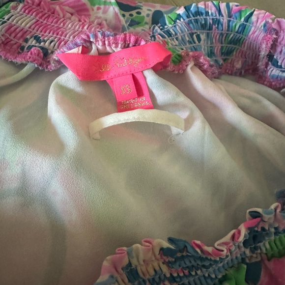 LILLY PULITZER Pink Gecko Green Tiger Sunrise ruffled off shoulder Dress size XS - Picture 4 of 4